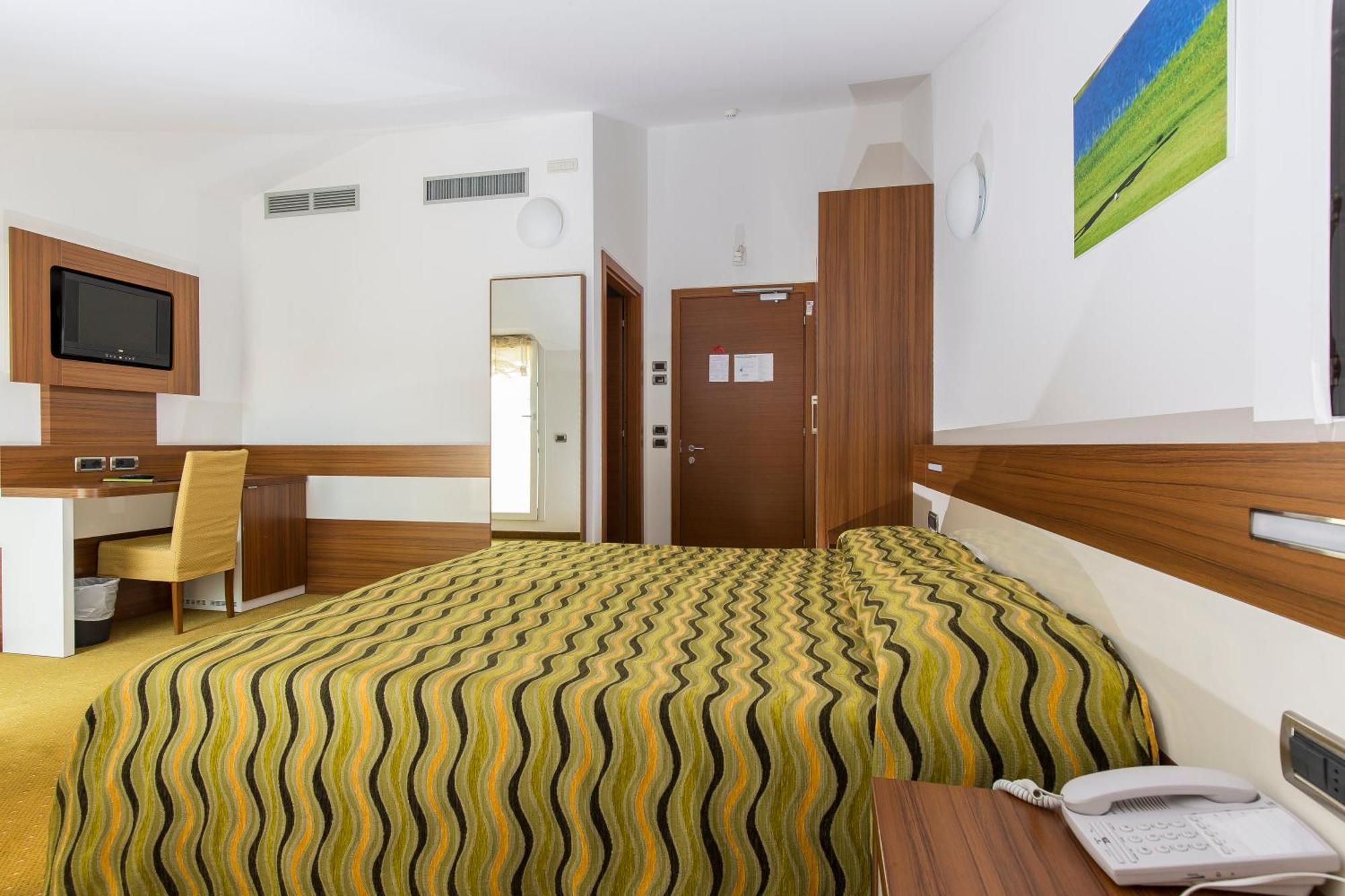 Hotel Maregolf كاوْرلي المظهر الخارجي الصورة